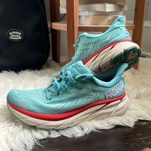 Hoka Clifton 8 running shoes